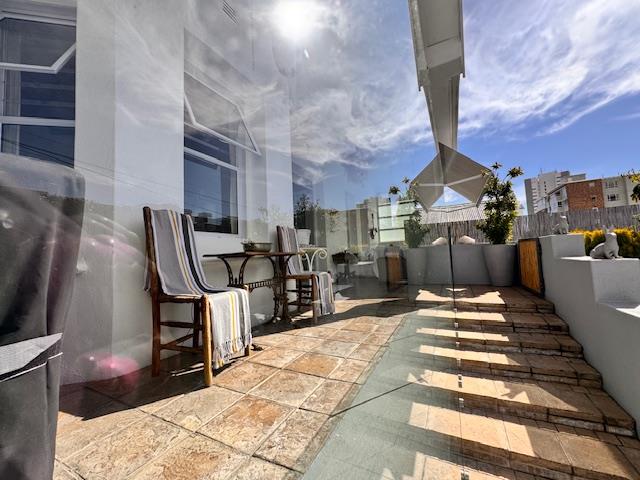 To Let 3 Bedroom Property for Rent in Fresnaye Western Cape